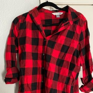 Brand new Women’s Plaid Button Down Shirt Size M